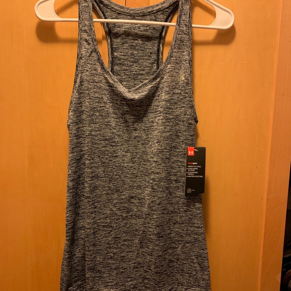 Women’s under Armour tank